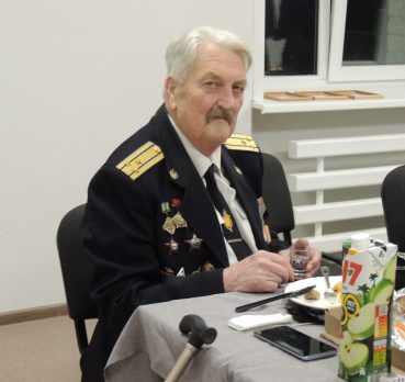 Александр, 70 лет, Каменск-Уральский,  Россия 🇷🇺