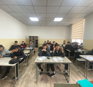 Стас, 19 лет, Бишкек,  Киргизия 🇰🇬